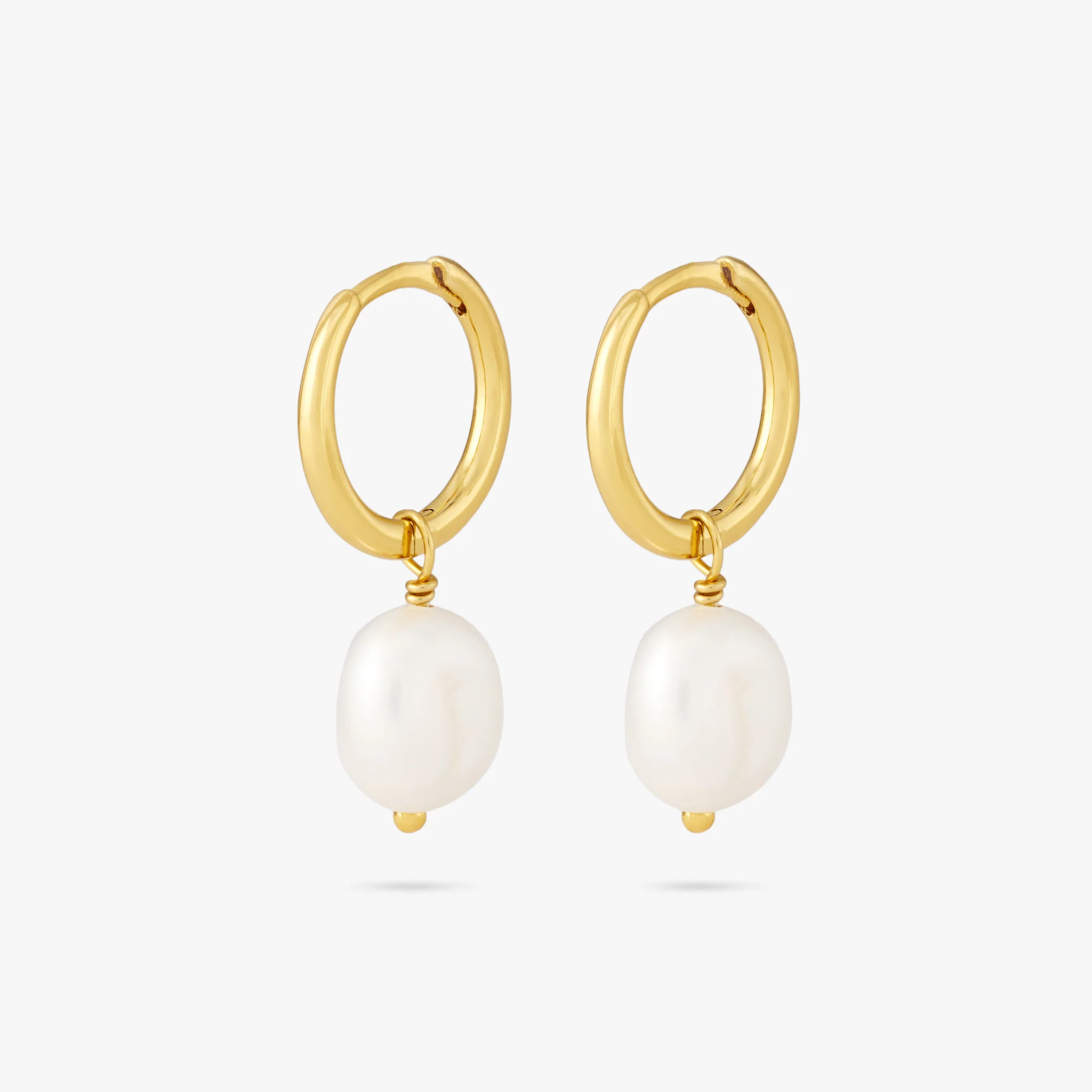 Baroque Pearl Huggie - Image 4