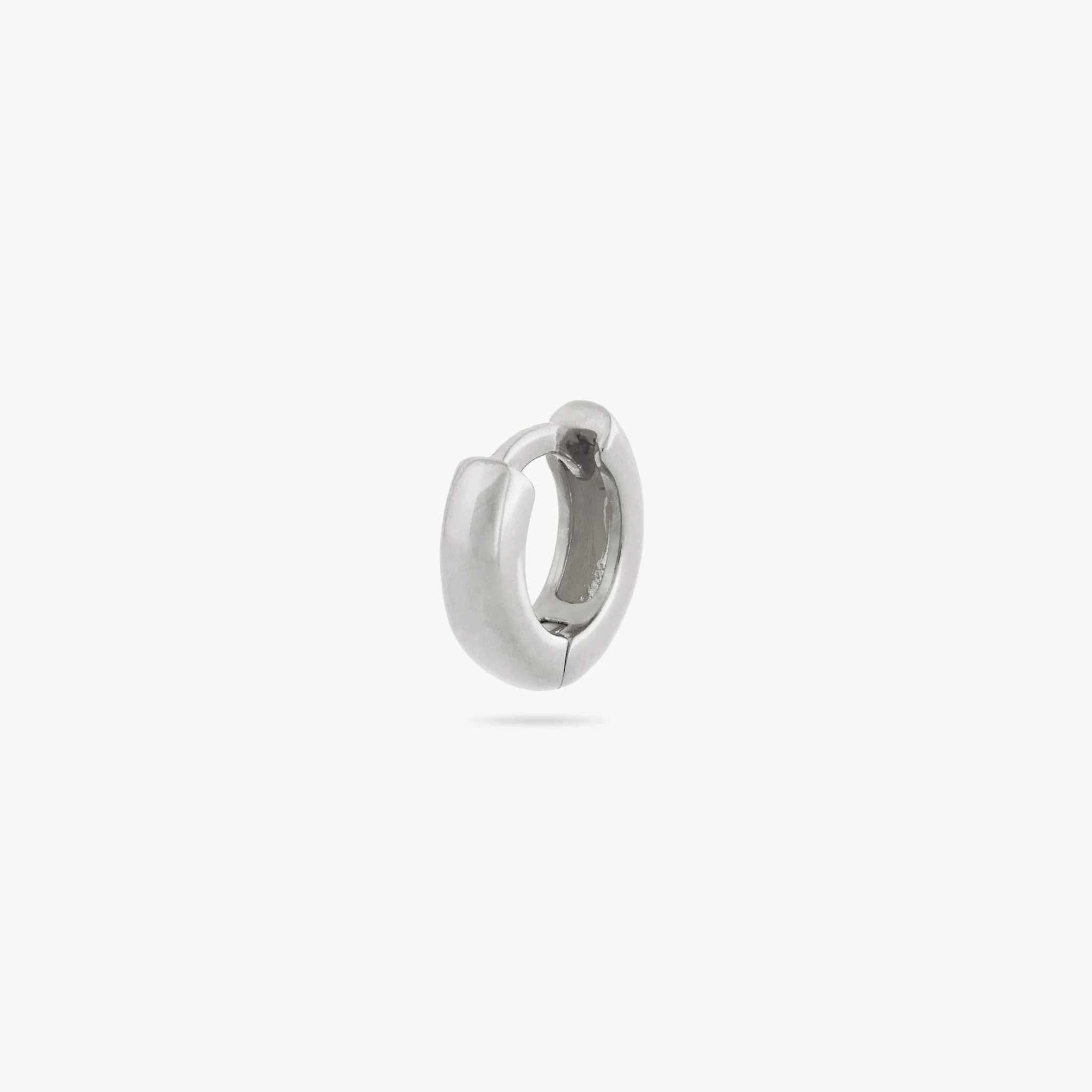 Micro Chunky Huggie - Image 5