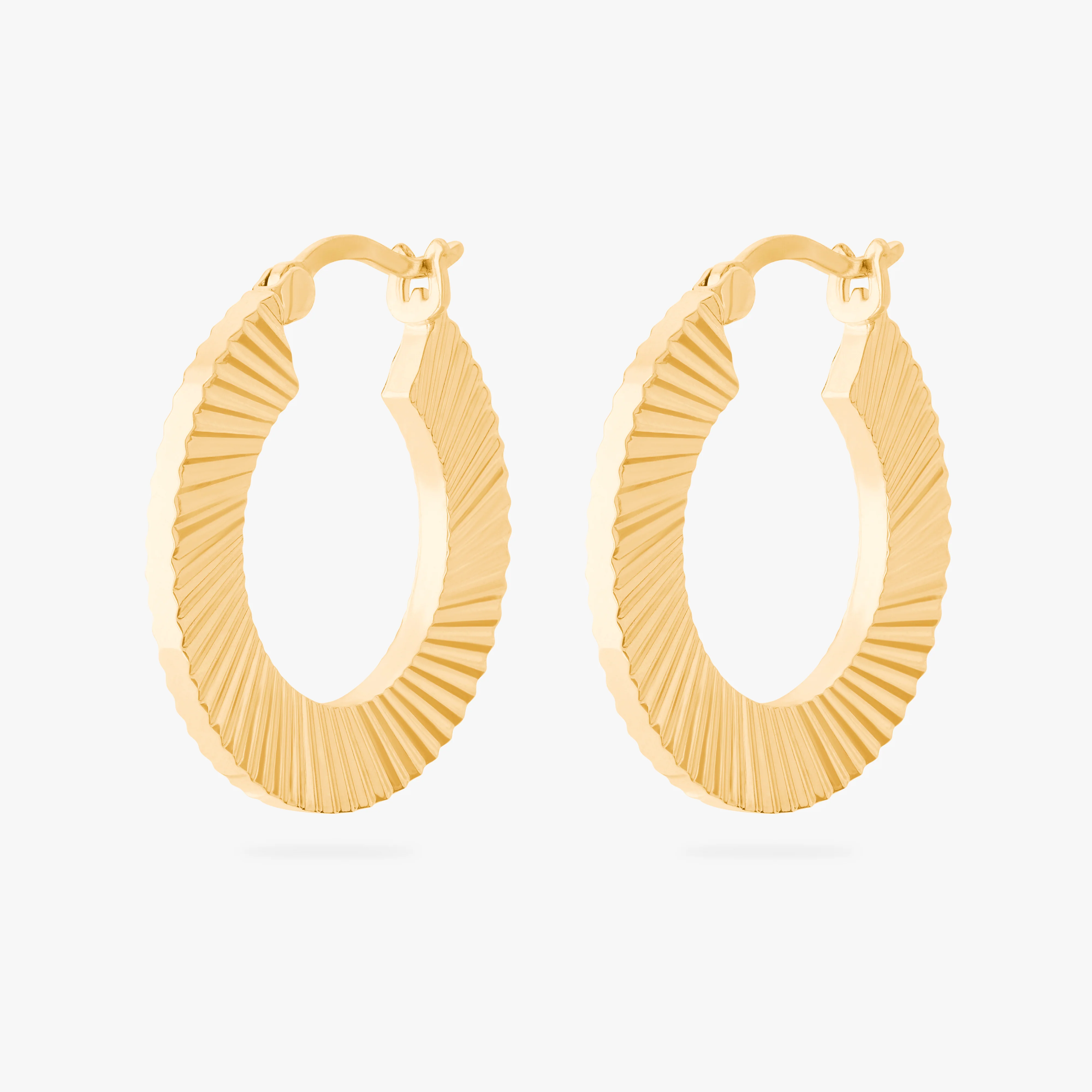 Fluted Crescent Hoop - Image 4