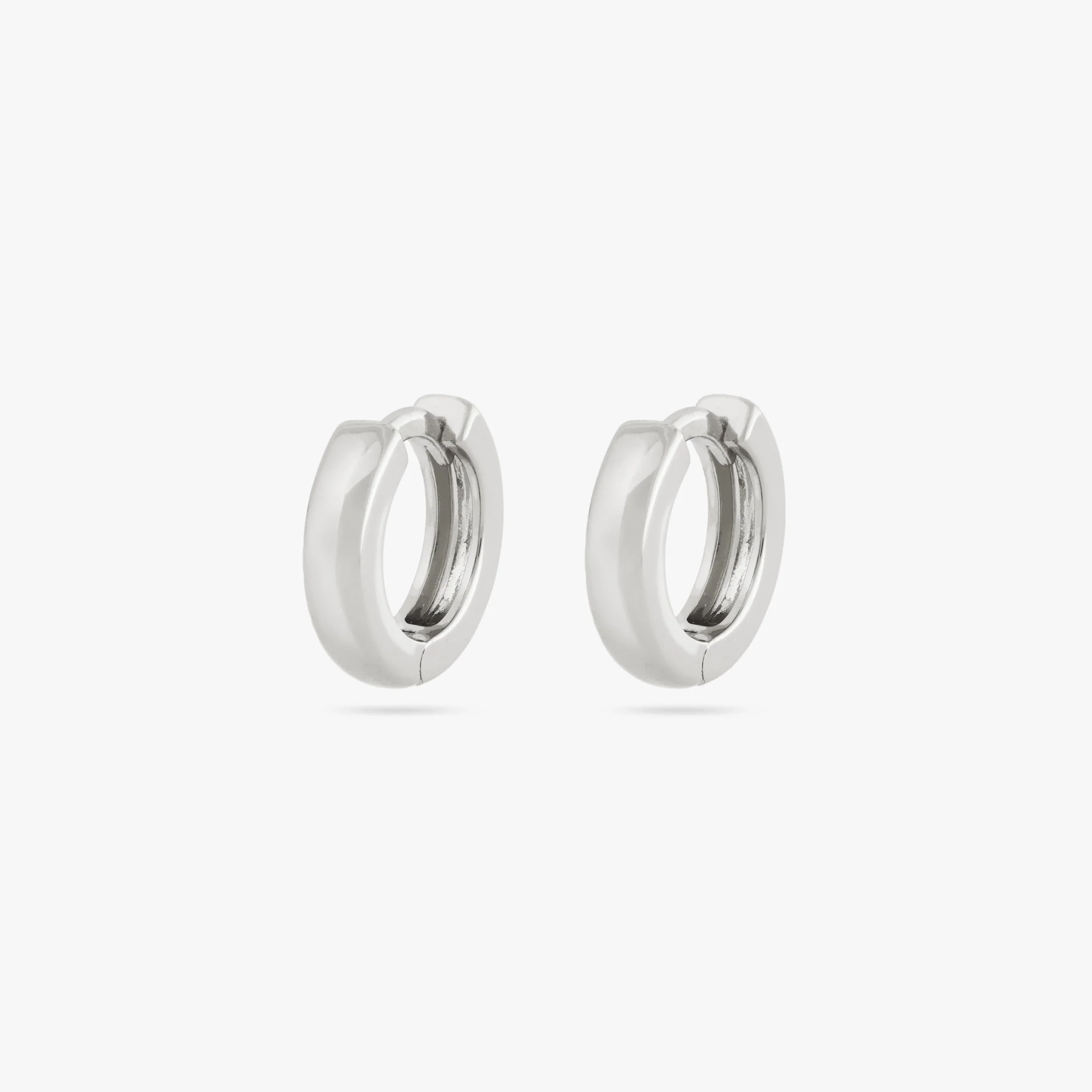 Mini Chunky Huggie - Image 9